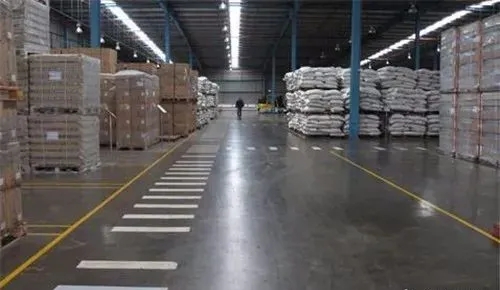影响金刚砂耐磨地坪施工质量的三大要素